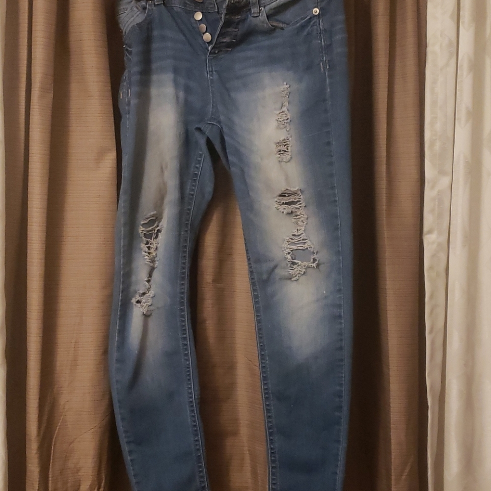 Twenty one jeans by rue 21 distressed size 7/8